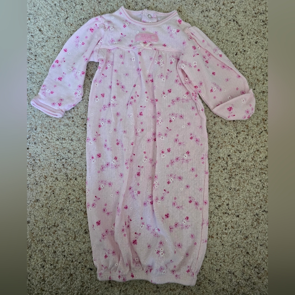 👶Just One Year Size Small 0-3 Month Pink Floral Outfit